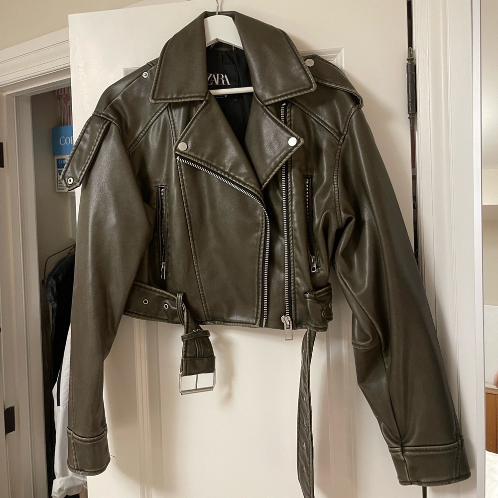 Viral brown Zara leather jacket